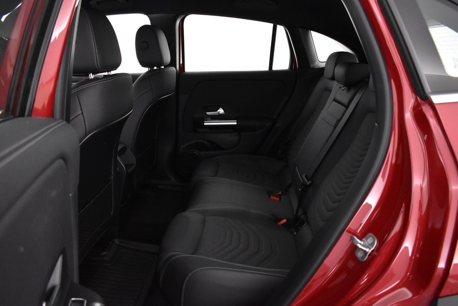 Mercedes-Benz EQA vaihtoauto