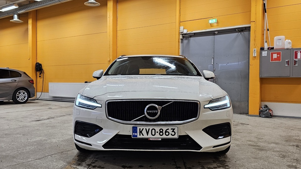 Volvo V60 vaihtoauto