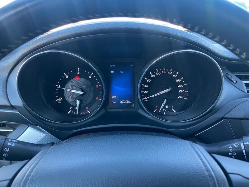 Toyota Avensis vaihtoauto