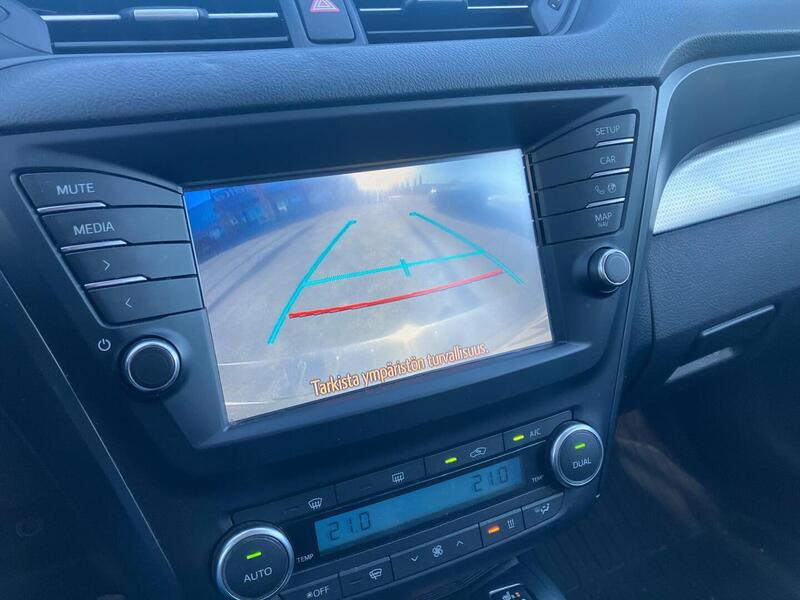 Toyota Avensis vaihtoauto