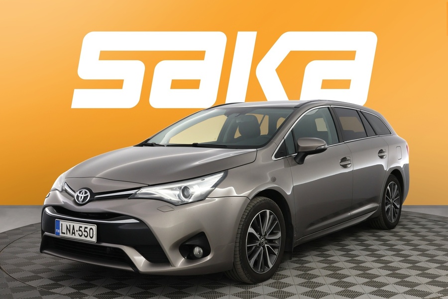 Toyota Avensis vaihtoauto