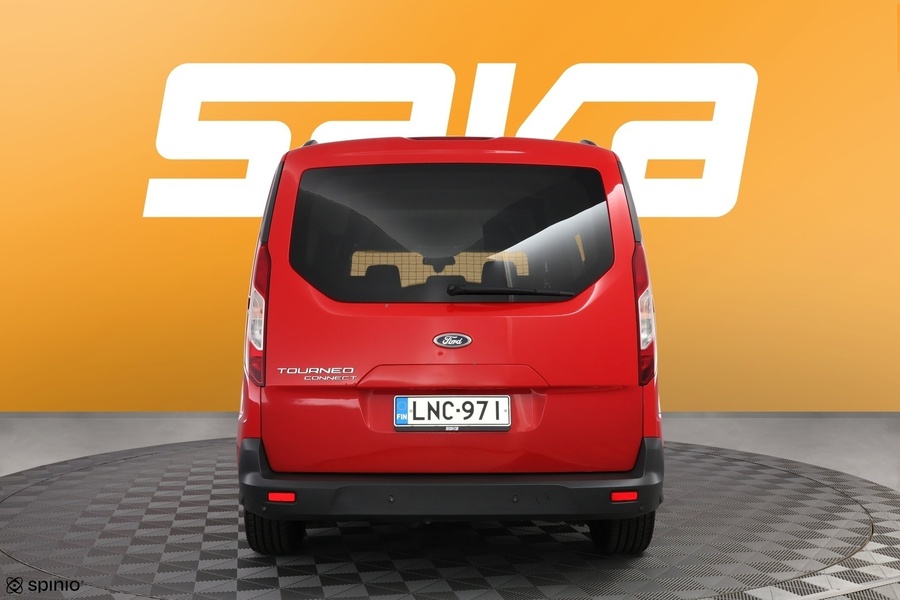 Ford Grand Tourneo Connect vaihtoauto