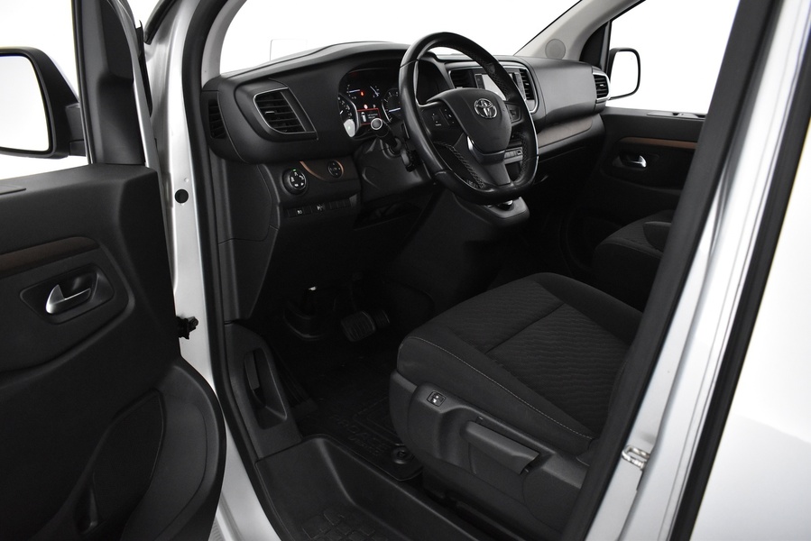 Toyota Proace Verso vaihtoauto