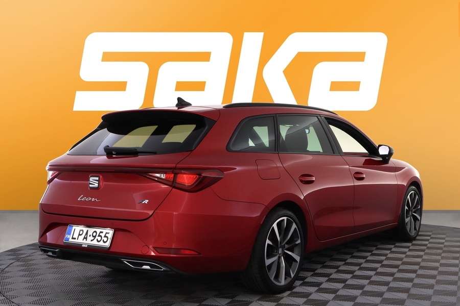 SEAT Leon Sportstourer vaihtoauto