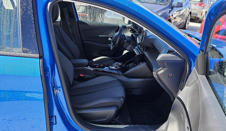 Peugeot e-208 vaihtoauto