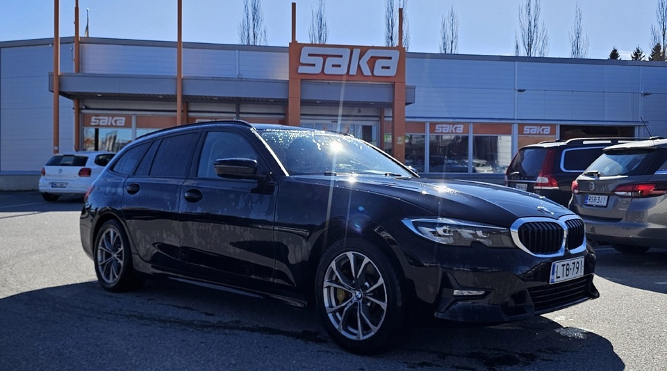 BMW 330 vaihtoauto