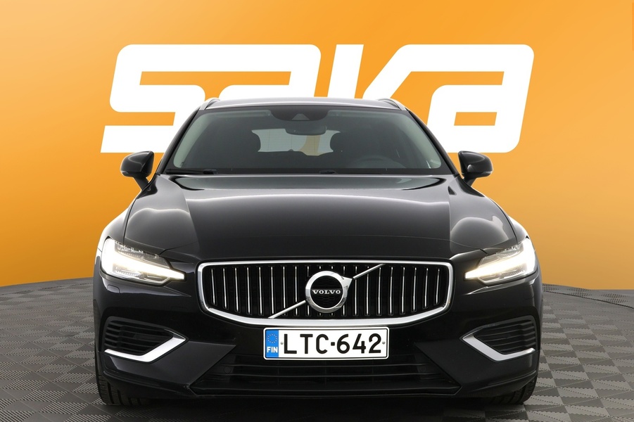 Volvo V60 vaihtoauto