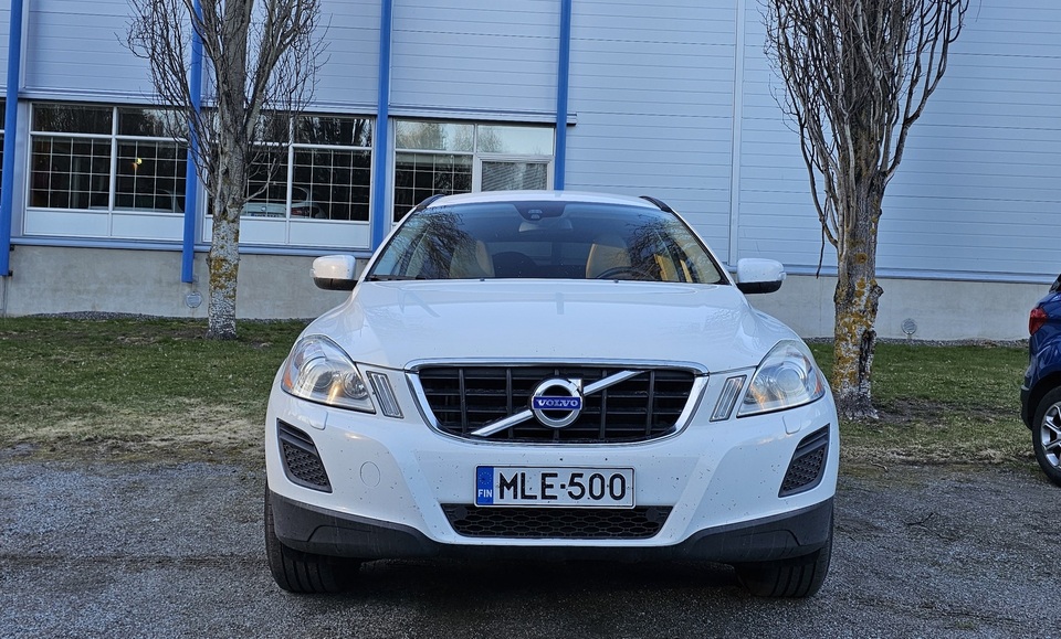 Volvo XC60 vaihtoauto