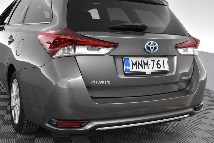 Toyota Auris vaihtoauto