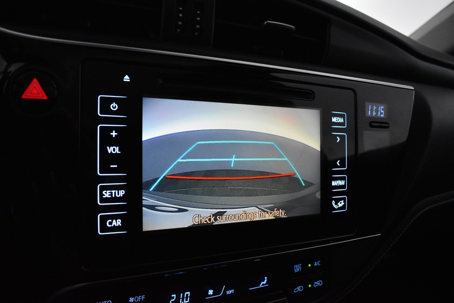 Toyota Auris vaihtoauto