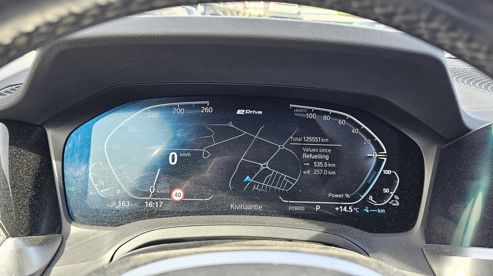 BMW 330 vaihtoauto