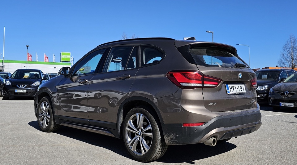 BMW X1 vaihtoauto