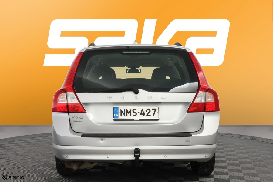 Volvo V70 vaihtoauto