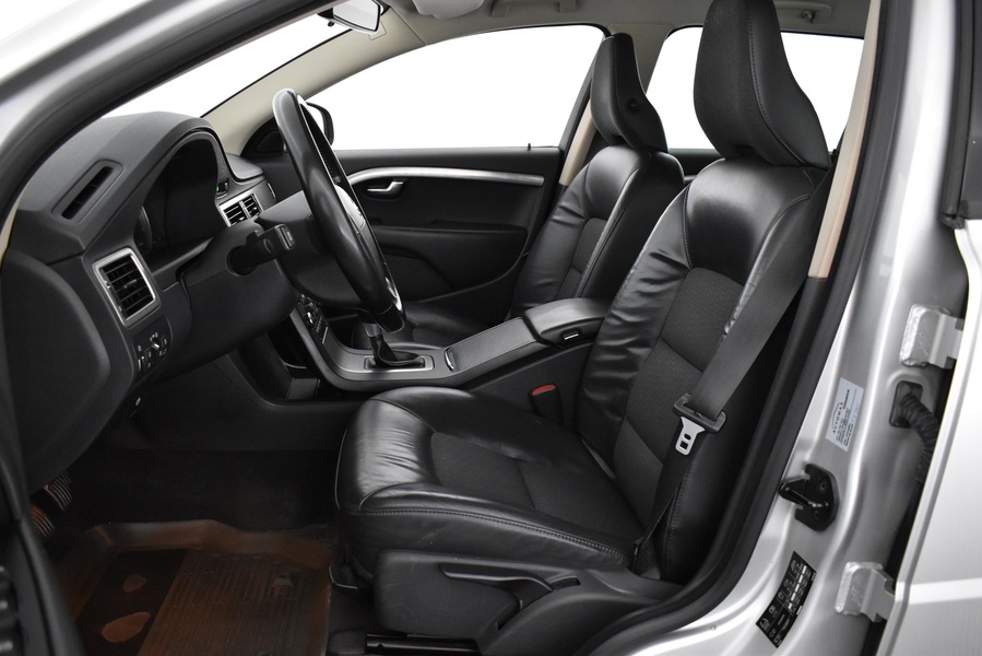 Volvo V70 vaihtoauto