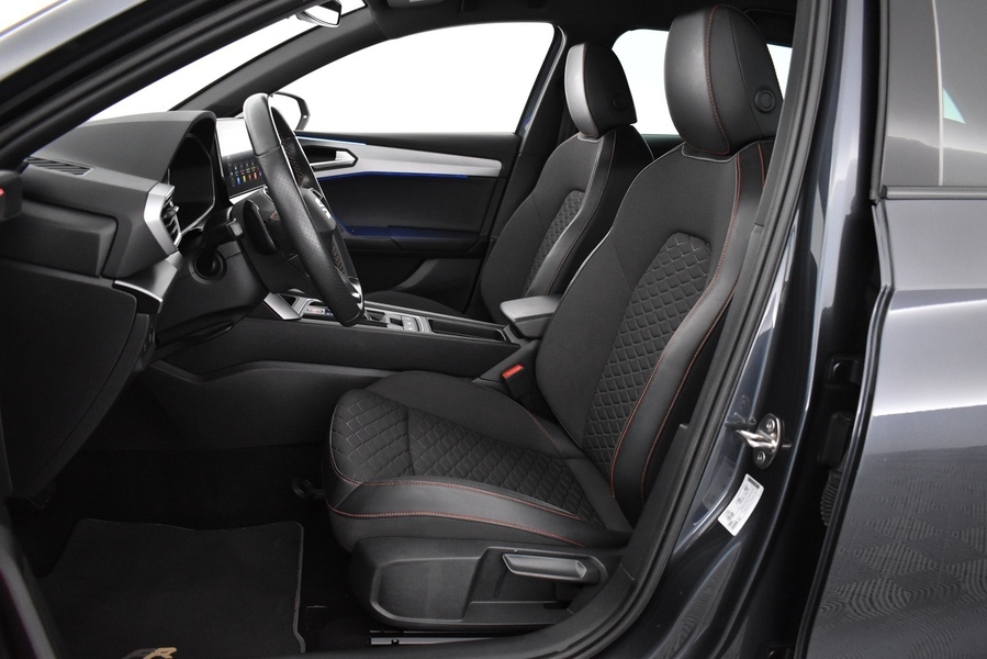 SEAT Leon Sportstourer vaihtoauto