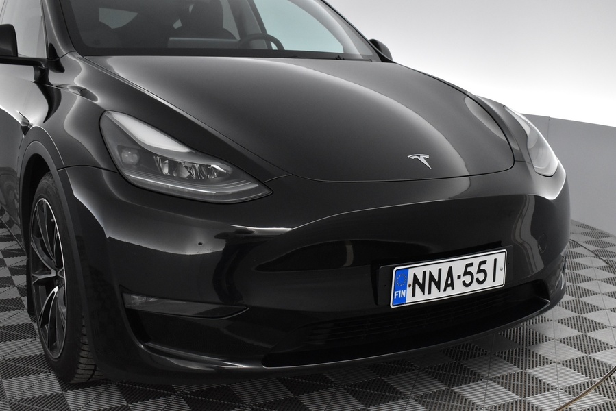 Tesla Model Y vaihtoauto