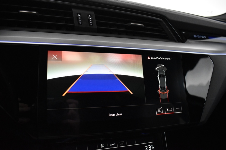 Audi e-tron vaihtoauto