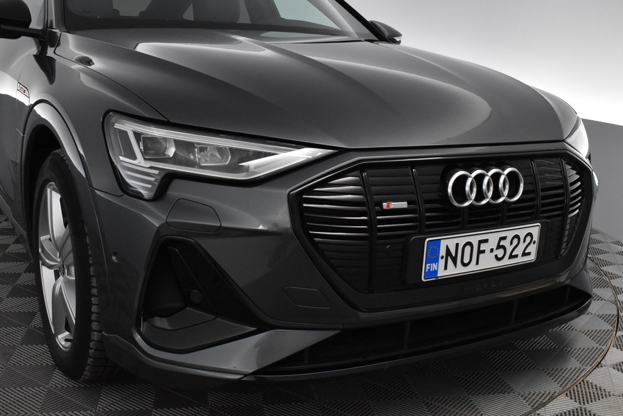 Audi e-tron vaihtoauto