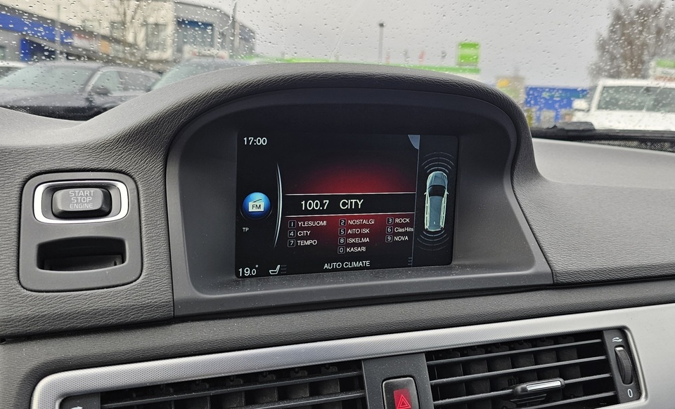 Volvo V70 vaihtoauto