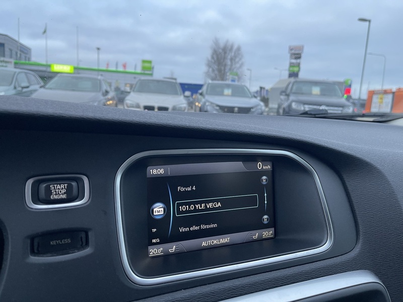 Volvo V40 Cross Country vaihtoauto