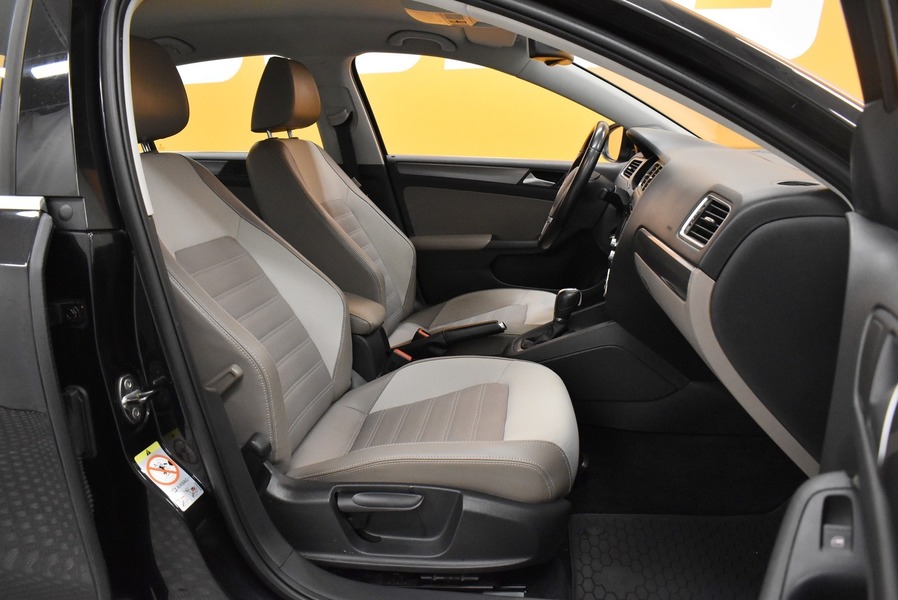 Volkswagen Jetta vaihtoauto