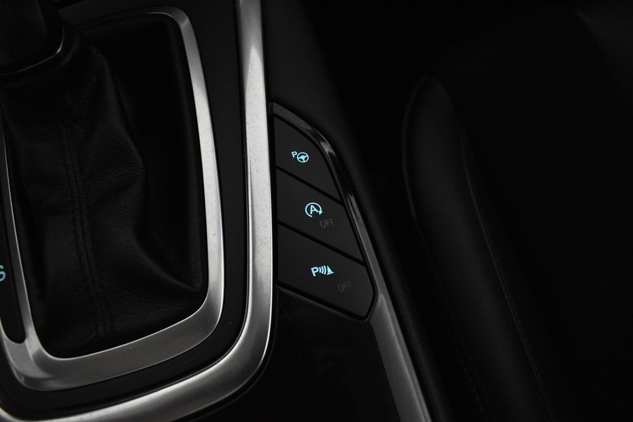 Ford S-MAX vaihtoauto