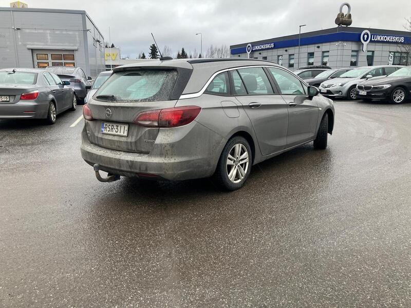 Opel Astra vaihtoauto