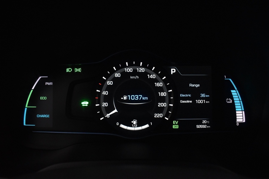 Hyundai IONIQ plug-in vaihtoauto