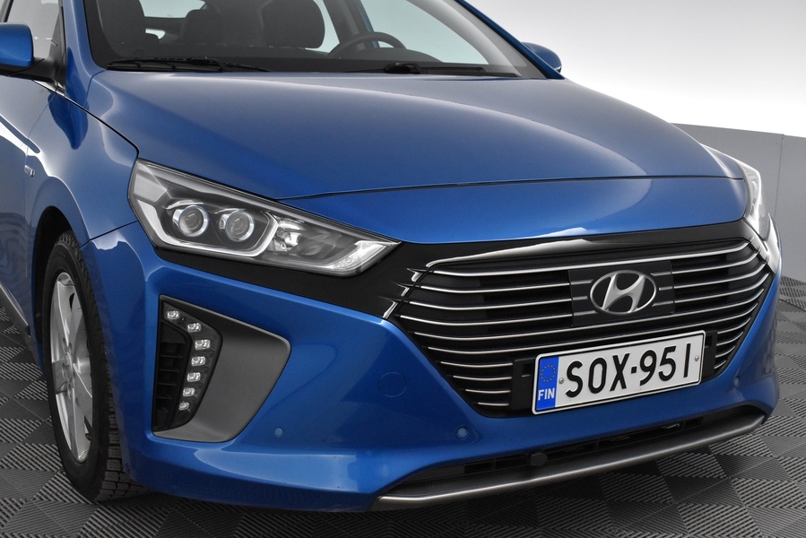 Hyundai IONIQ plug-in vaihtoauto
