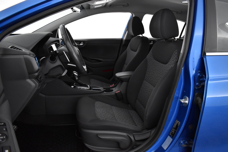 Hyundai IONIQ plug-in vaihtoauto