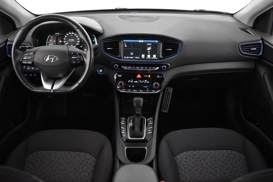 Hyundai IONIQ plug-in vaihtoauto