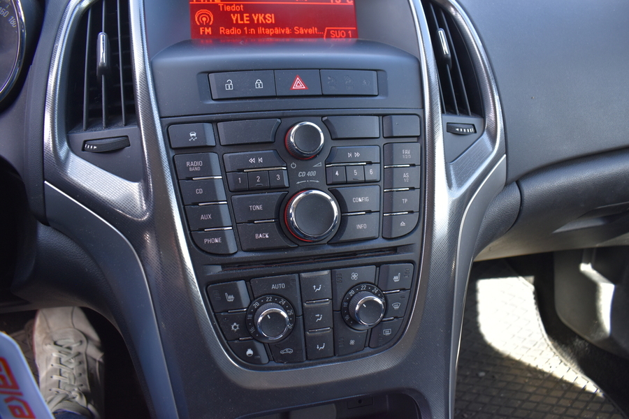 Opel Astra vaihtoauto