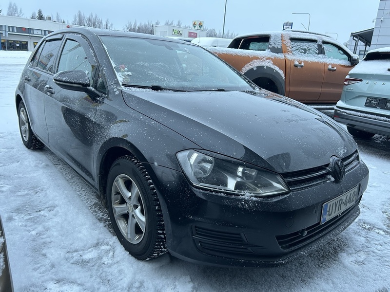 Volkswagen Golf vaihtoauto