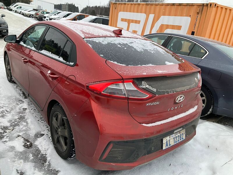 Hyundai IONIQ electric vaihtoauto