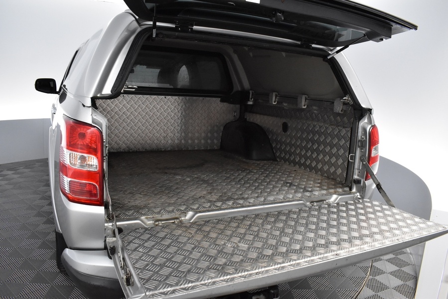 Mitsubishi L200 vaihtoauto