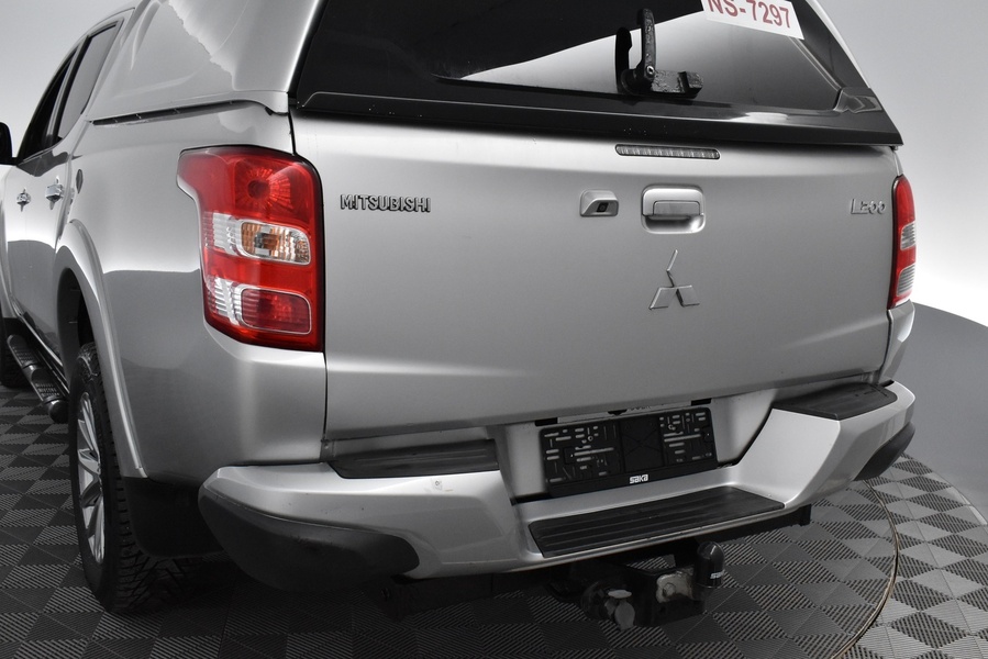 Mitsubishi L200 vaihtoauto