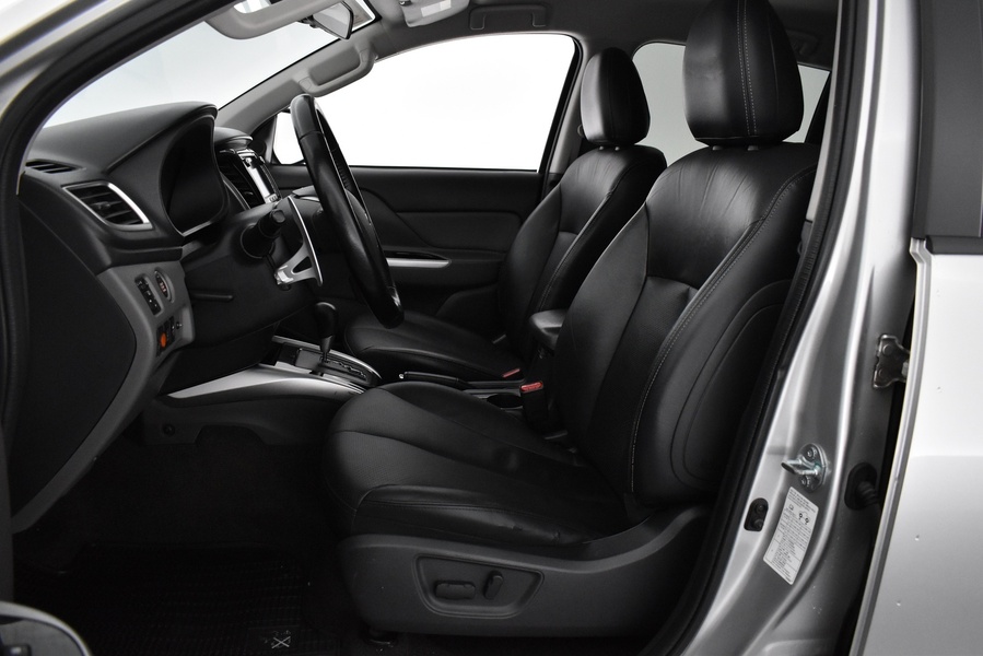 Mitsubishi L200 vaihtoauto