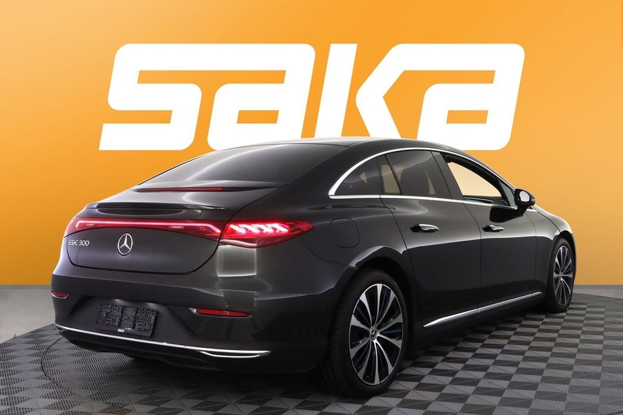 Mercedes-Benz EQE vaihtoauto