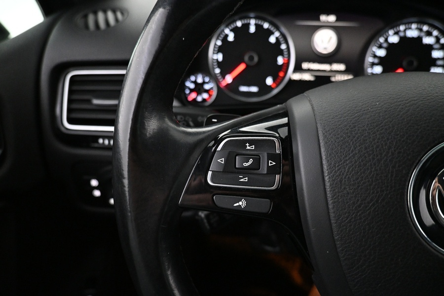 Volkswagen Touareg vaihtoauto