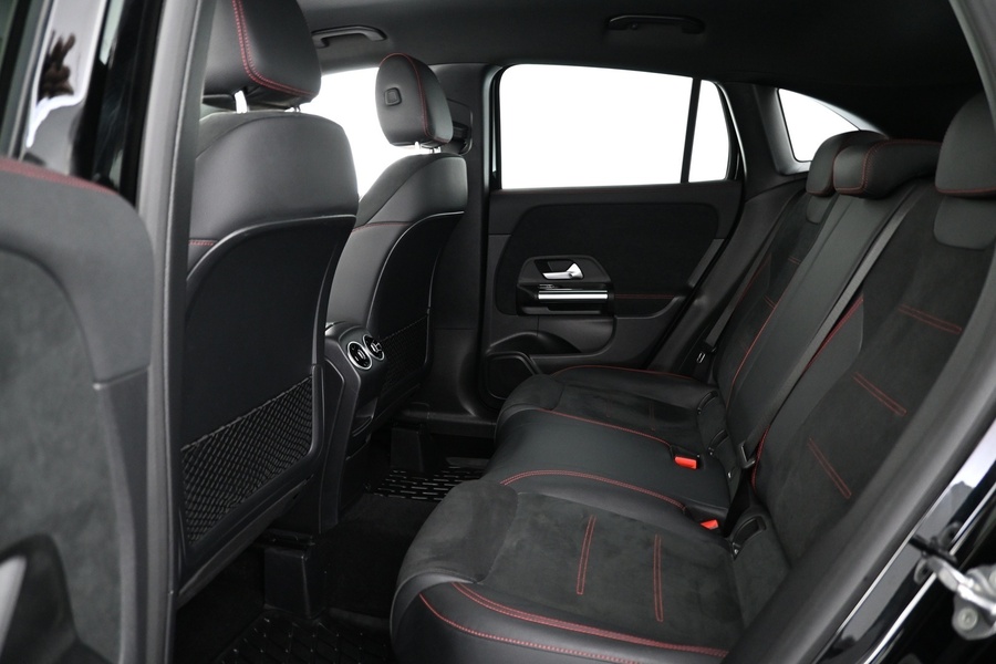 Mercedes-Benz GLA vaihtoauto