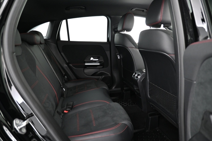 Mercedes-Benz GLA vaihtoauto