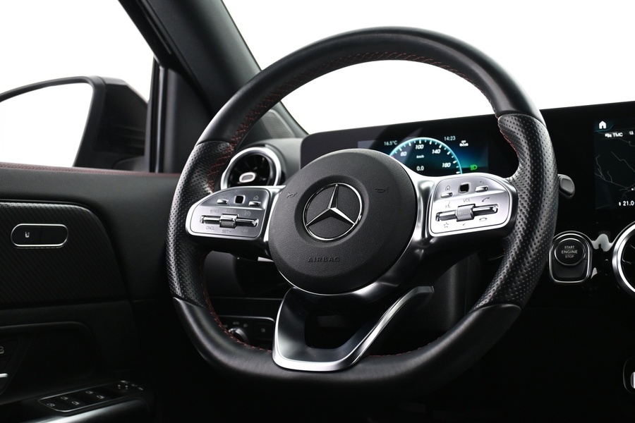 Mercedes-Benz GLA vaihtoauto