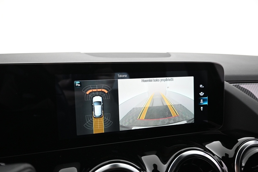 Mercedes-Benz GLA vaihtoauto