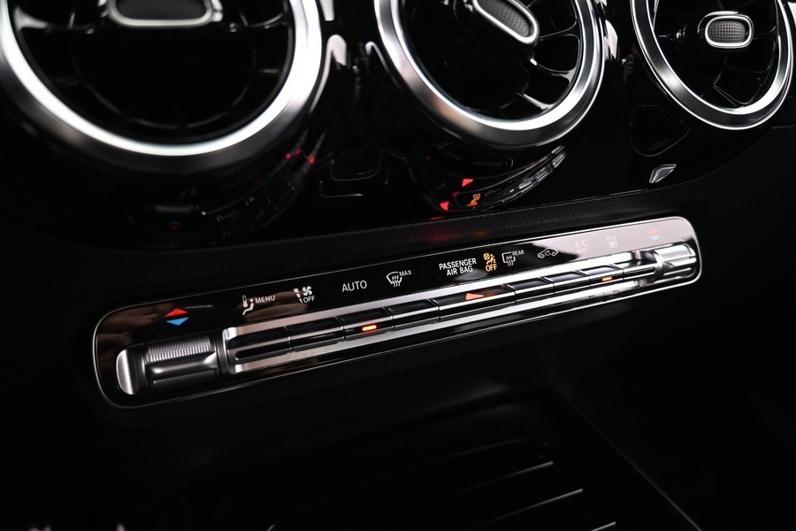 Mercedes-Benz GLA vaihtoauto