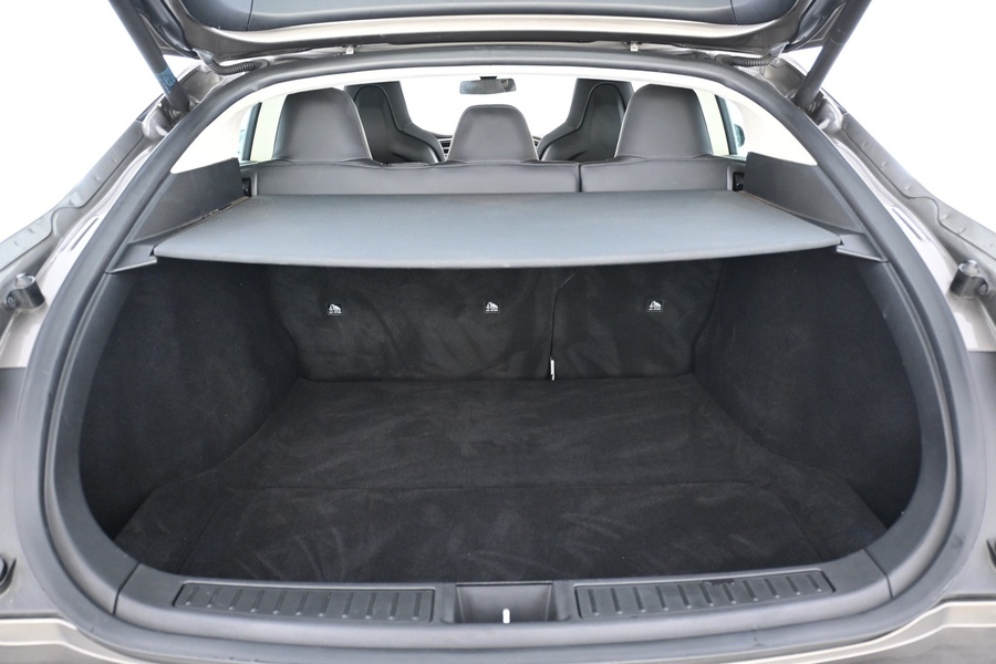 Tesla Model S vaihtoauto