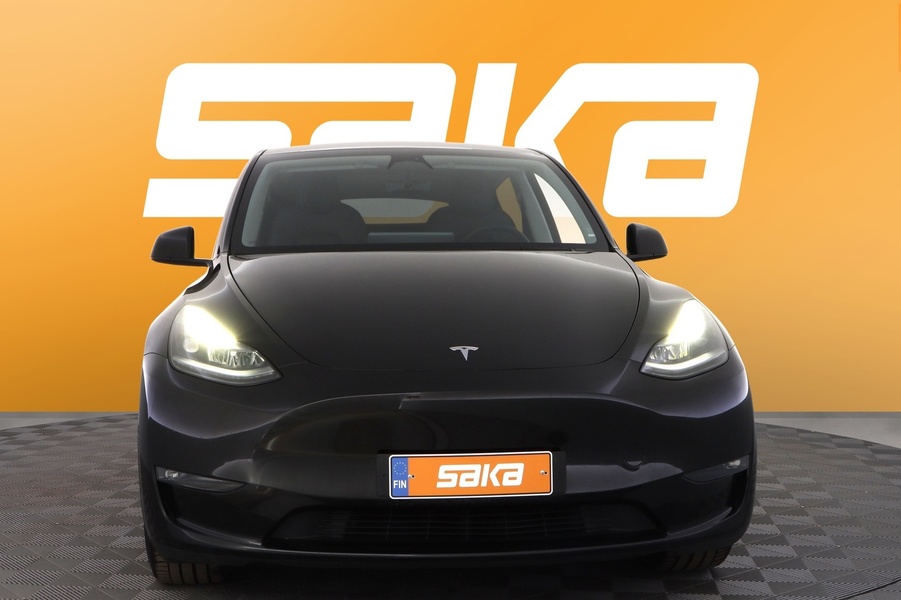 Tesla Model Y vaihtoauto