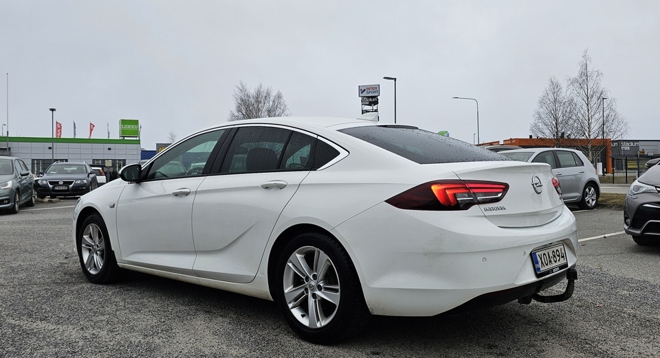 Opel Insignia vaihtoauto