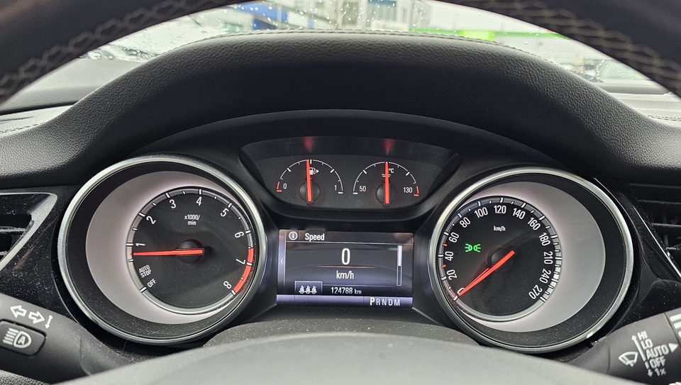 Opel Insignia vaihtoauto