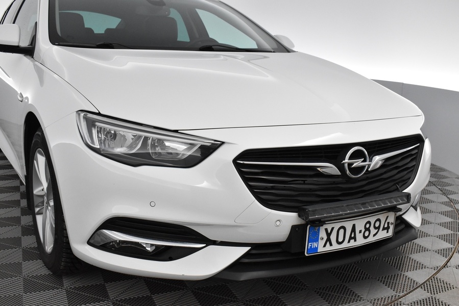 Opel Insignia vaihtoauto