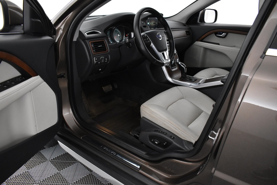 Volvo XC70 vaihtoauto